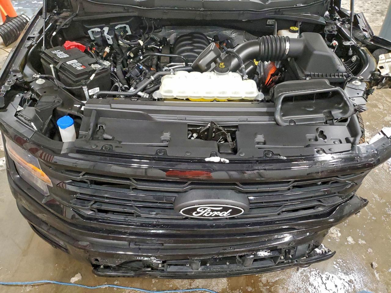 2024 FORD F150 XLT photo 11