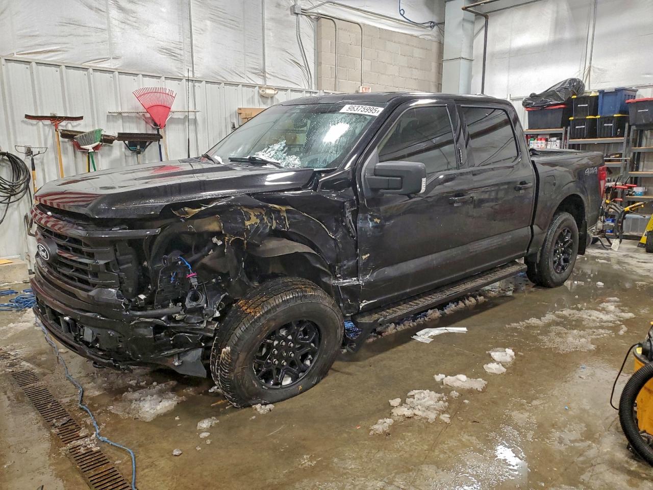 2024 FORD F150