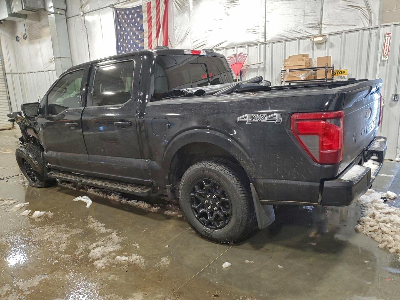 2024 FORD F150 XLT photo 2