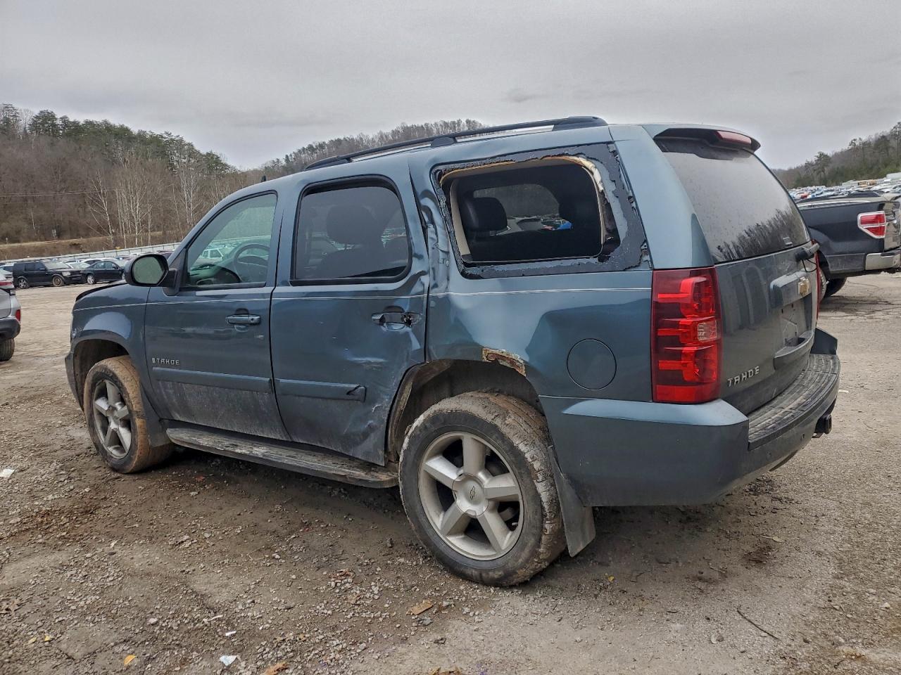 2008 CHEVROLET TAHOE K1500 photo 2