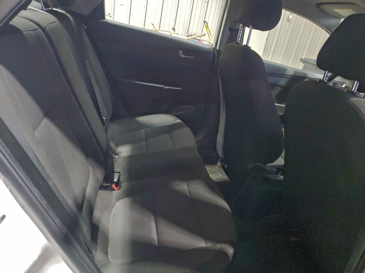 2019 HYUNDAI ACCENT SE photo 10
