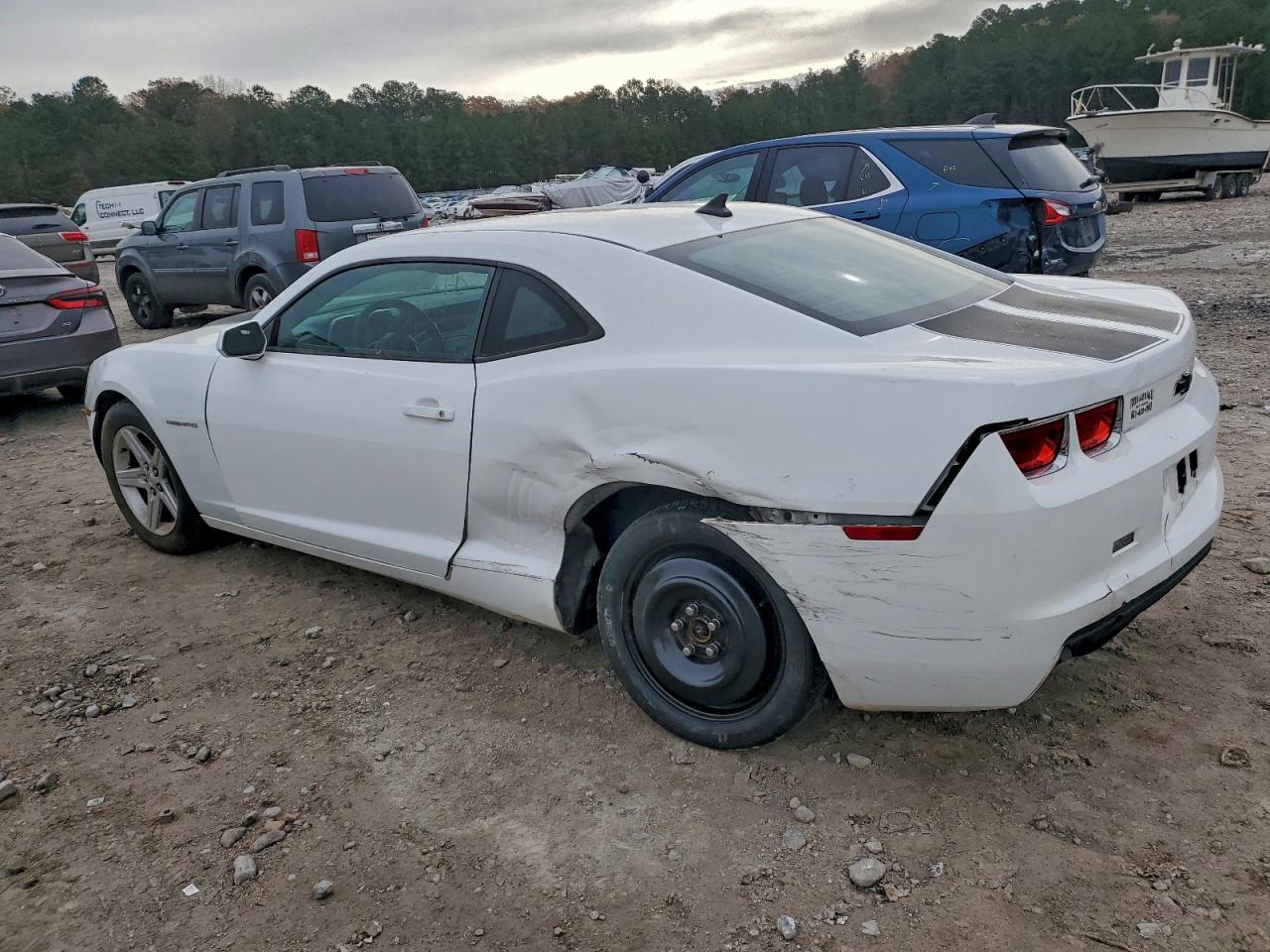 2011 CHEVROLET CAMARO LT photo 2