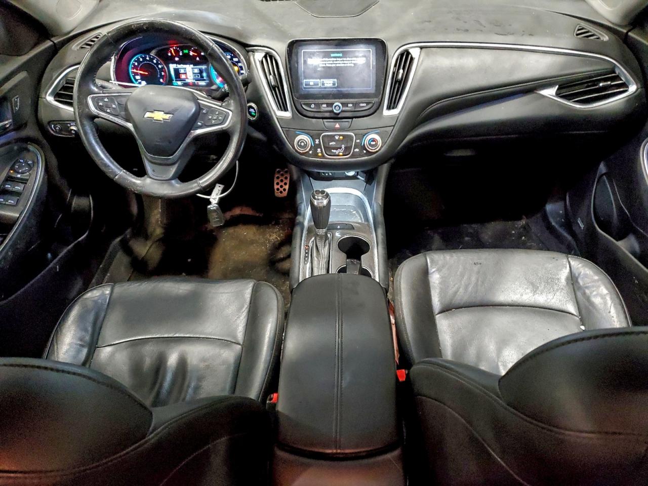 2017 CHEVROLET MALIBU LT photo 8