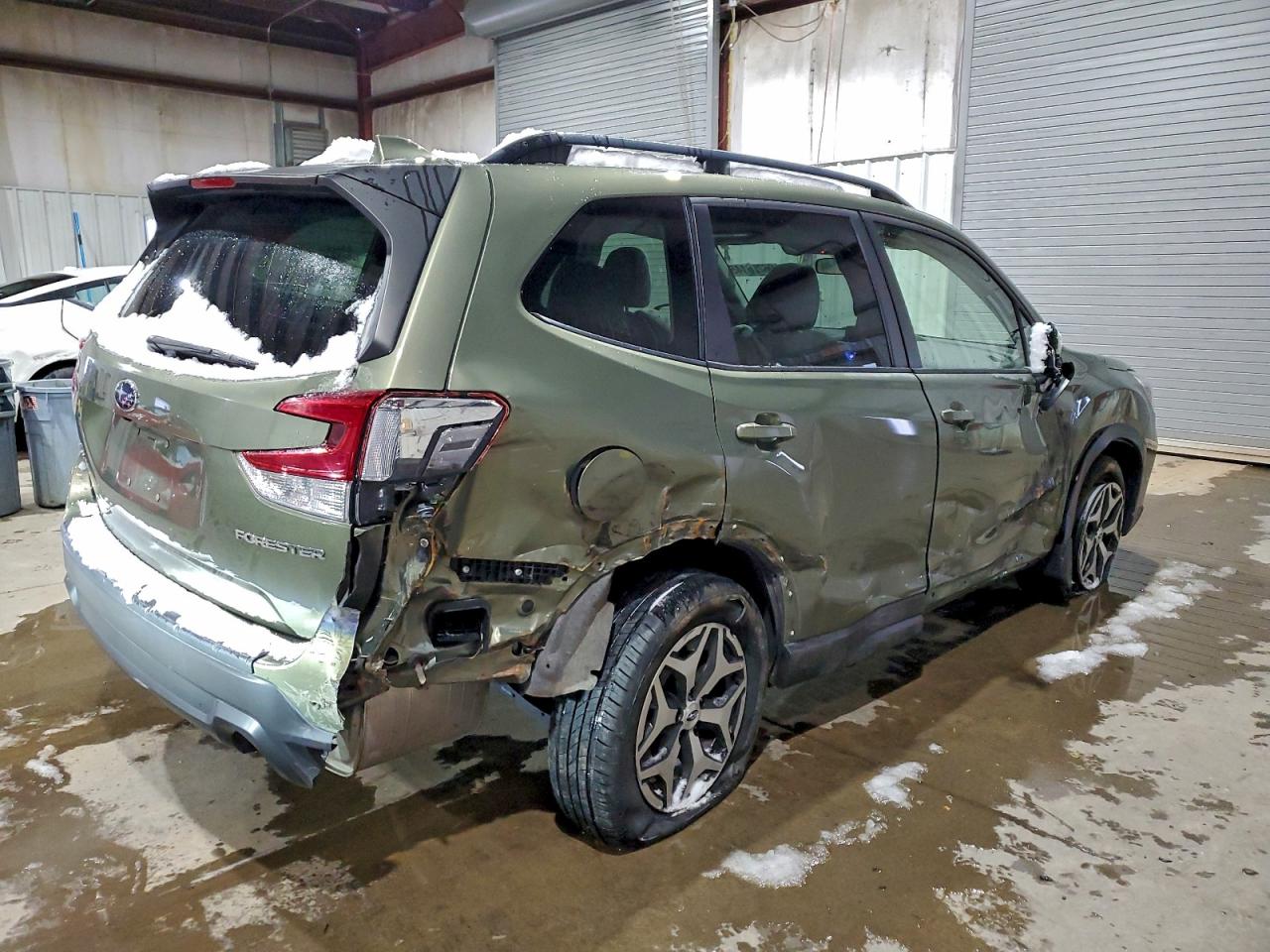 2019 SUBARU FORESTER PREMIUM photo 3