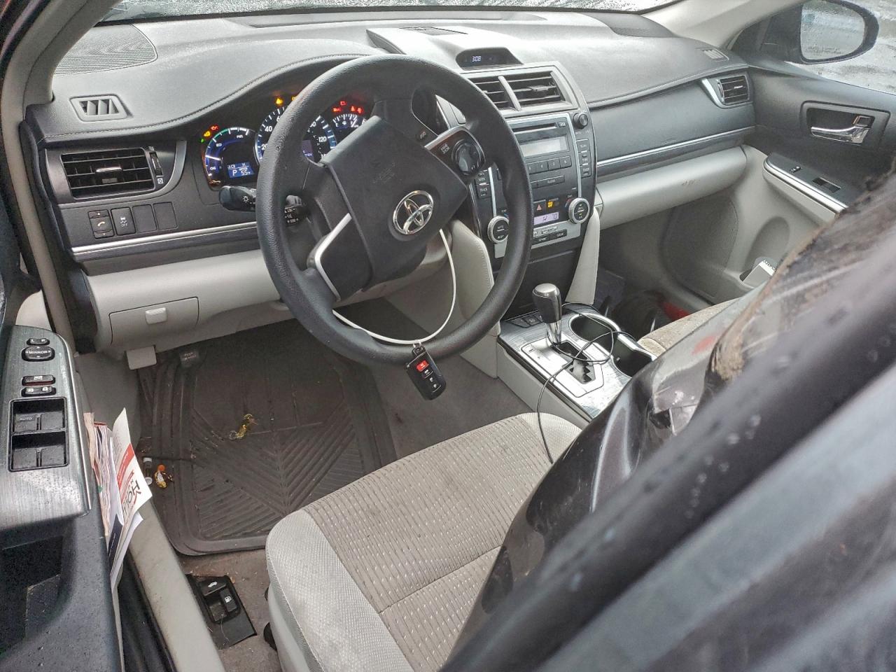 2012 TOYOTA CAMRY HYBRID photo 8
