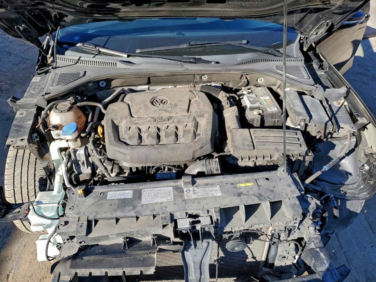 2020 VOLKSWAGEN PASSAT SE photo 11