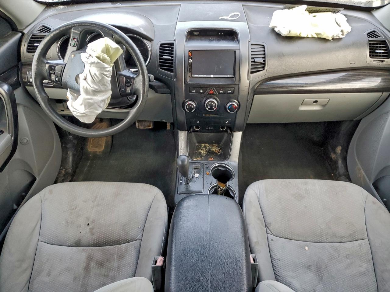 2012 KIA SORENTO BASE photo 8