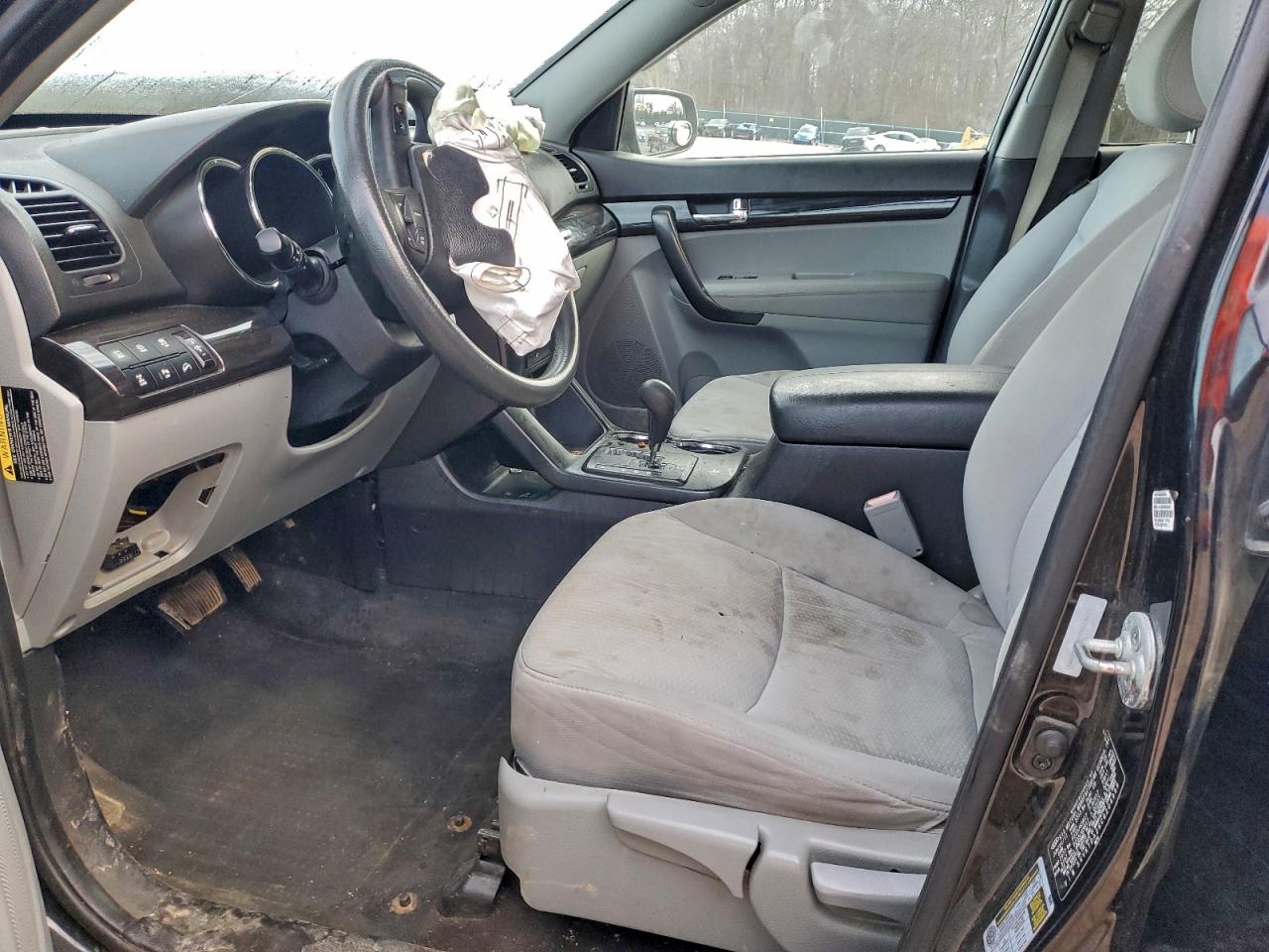 2012 KIA SORENTO BASE photo 7