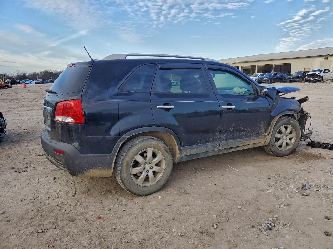 2012 KIA SORENTO BASE photo 3