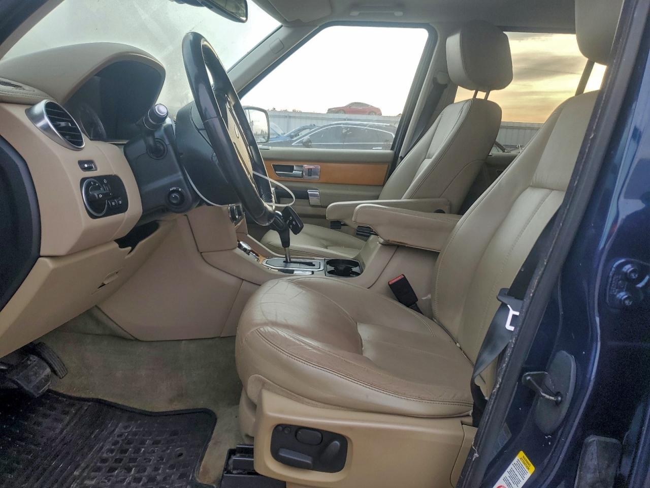 2012 LAND ROVER LR4 HSE LUXURY photo 7