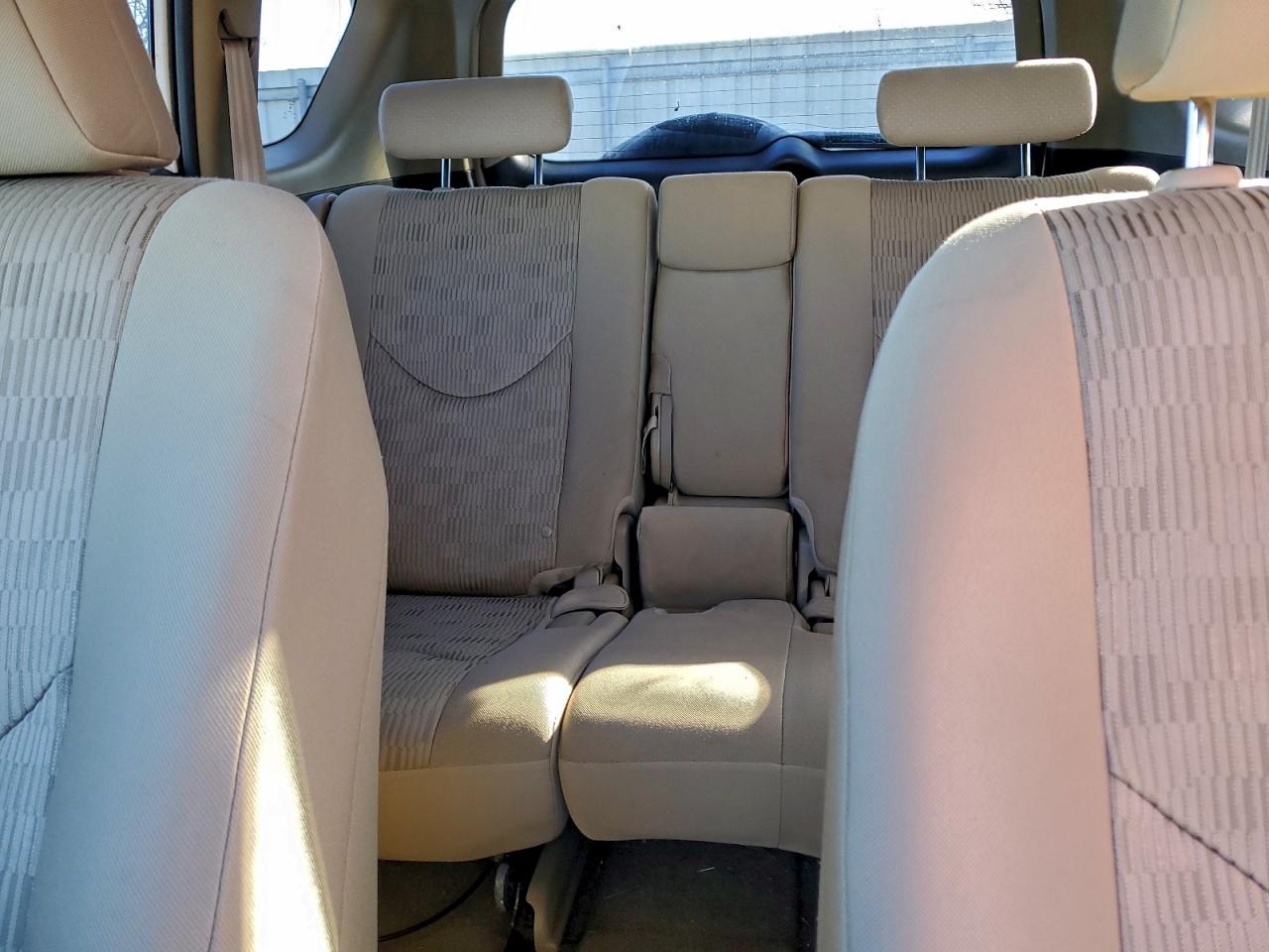 2012 TOYOTA RAV4 photo 10
