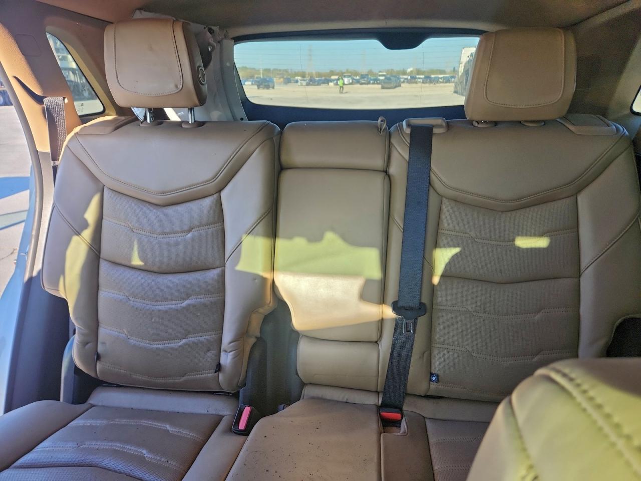 2018 CADILLAC XT5 PLATINUM photo 10