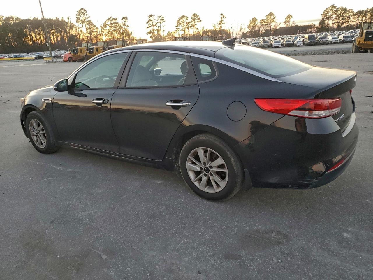 2016 KIA OPTIMA LX photo 2