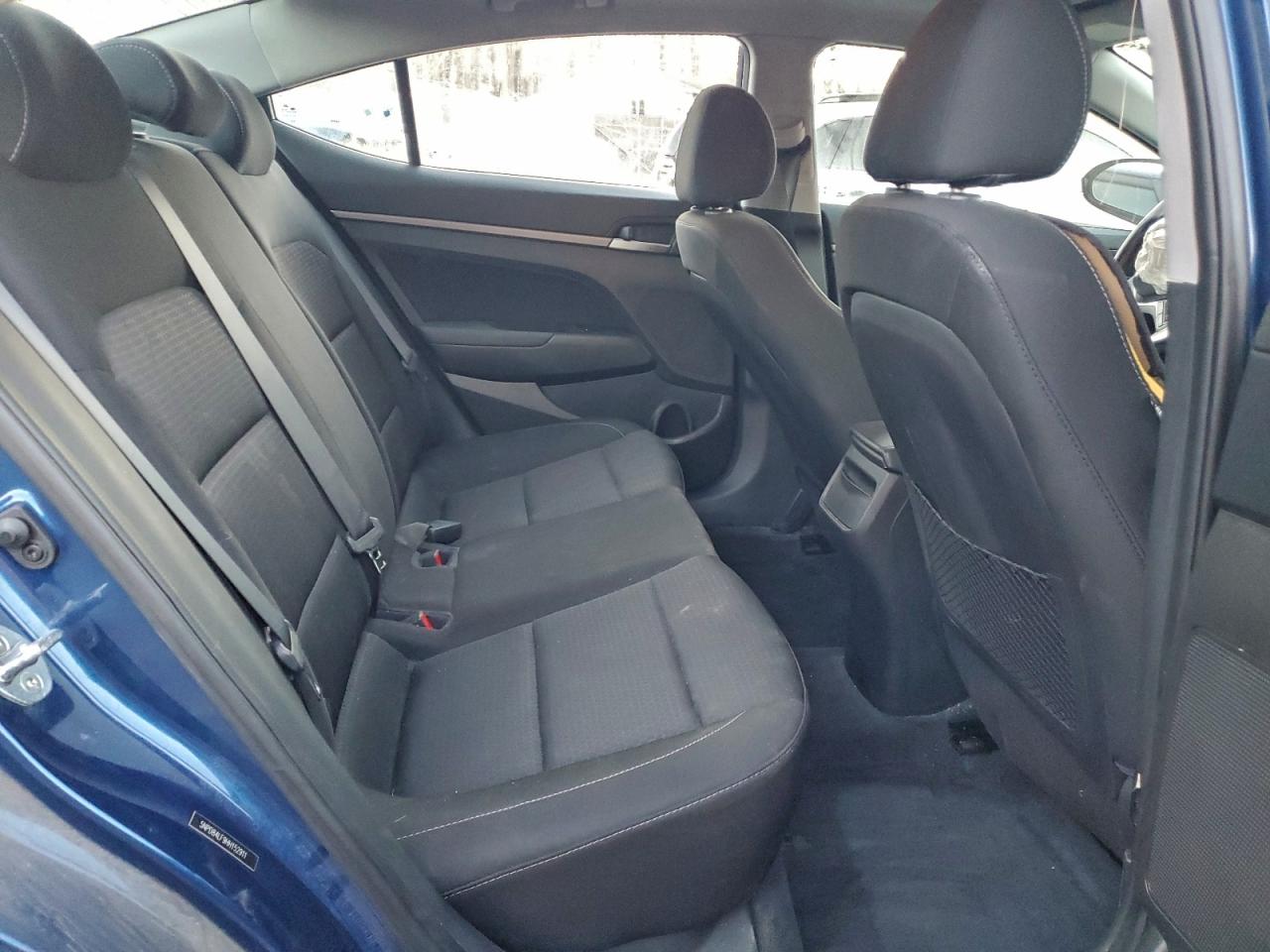 2017 HYUNDAI ELANTRA SE photo 10