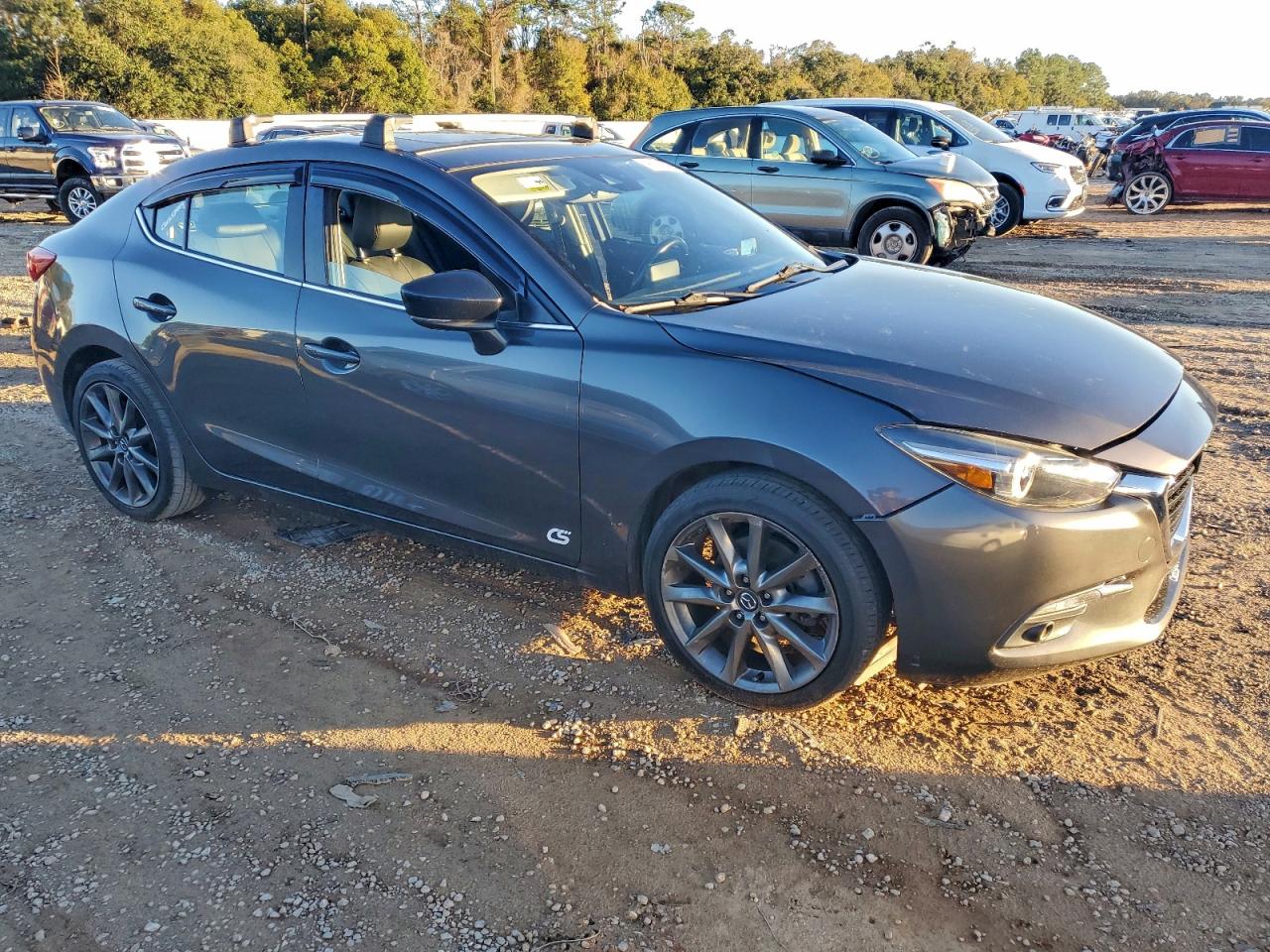2018 MAZDA 3 GRAND TOURING photo 4