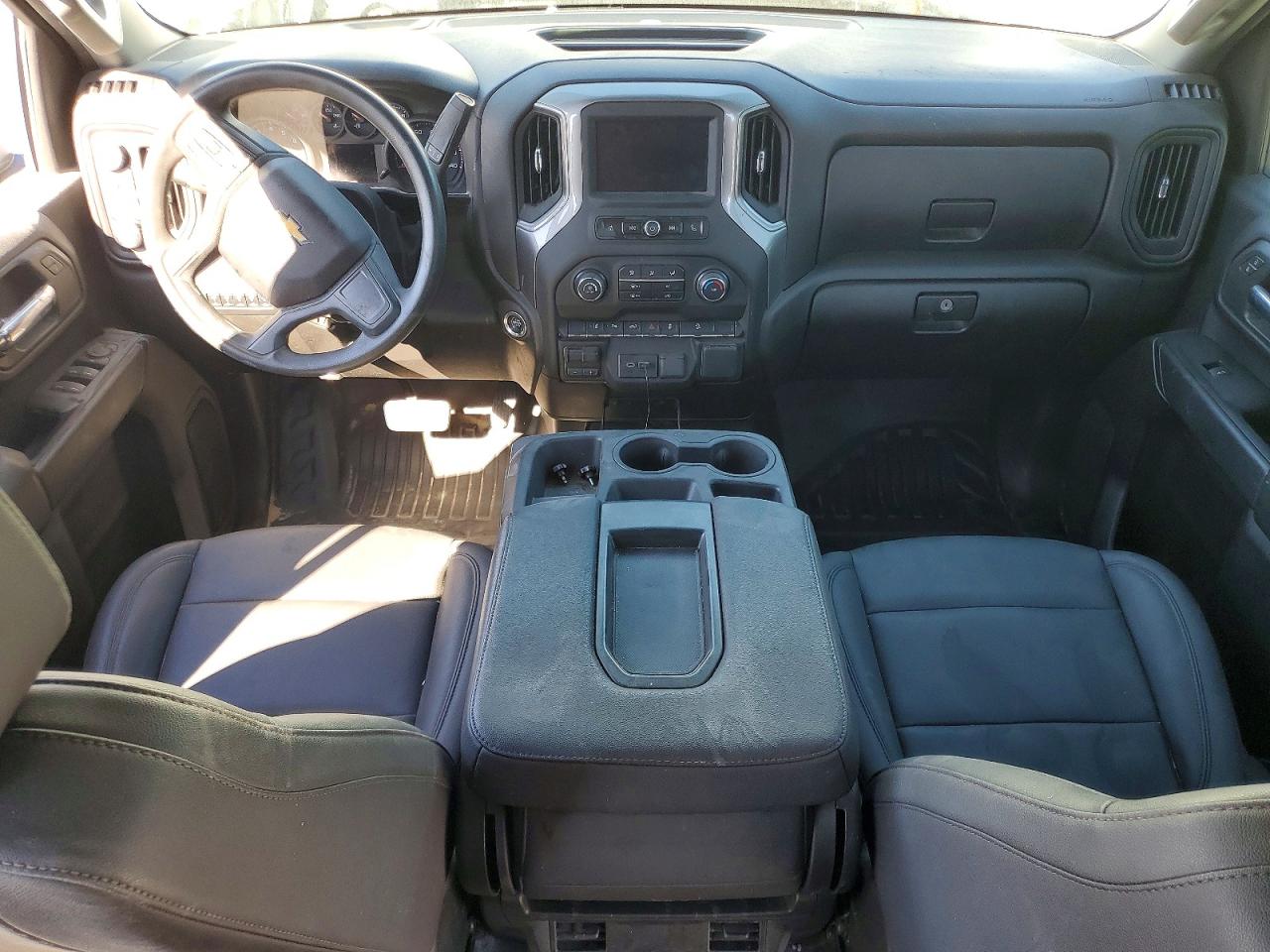 2024 CHEVROLET SILVERADO K2500 HEAVY DUTY photo 8