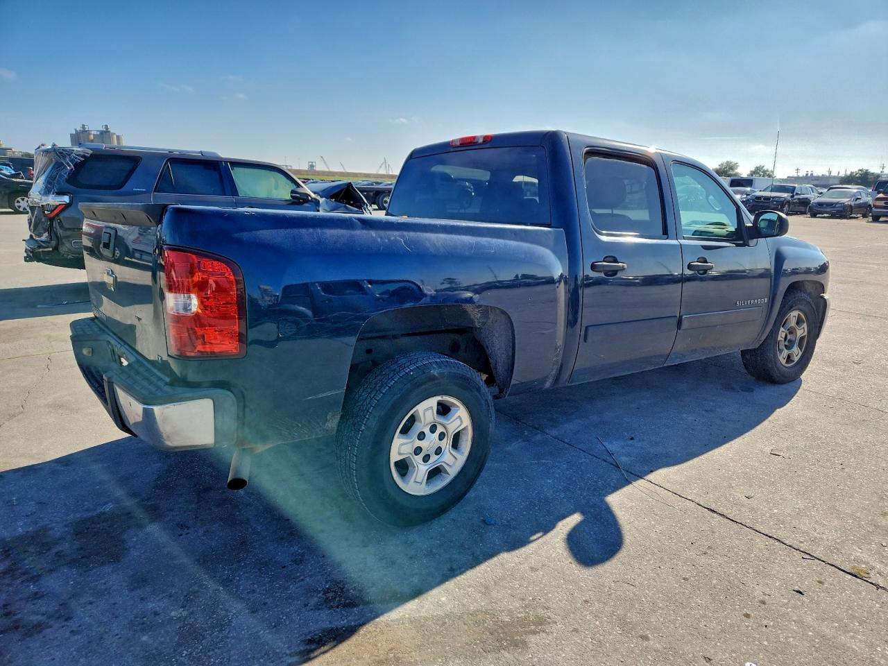 2007 CHEVROLET SILVERADO C1500 CREW CAB photo 3