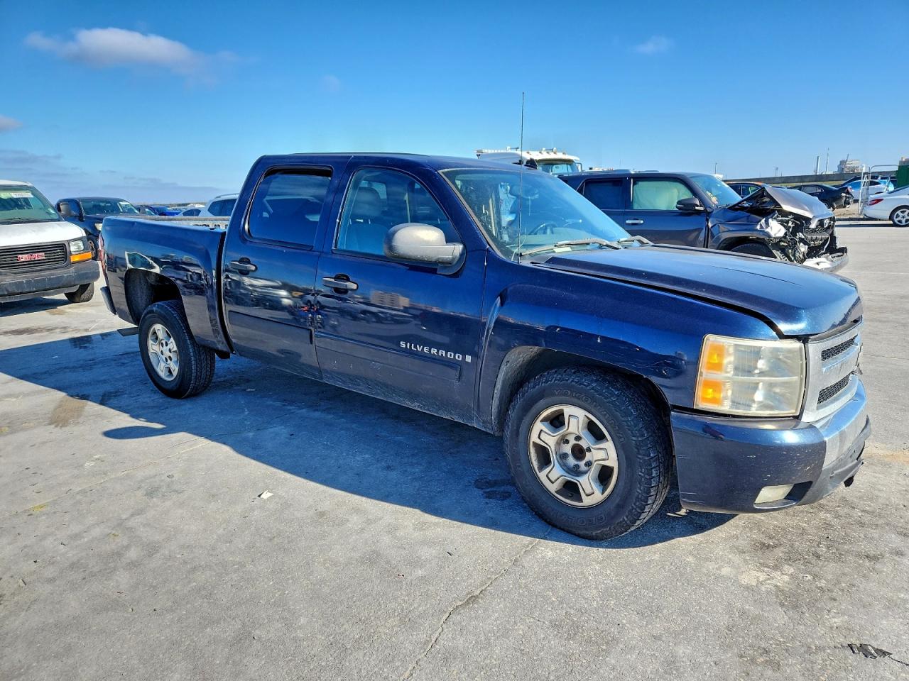 2007 CHEVROLET SILVERADO C1500 CREW CAB photo 4