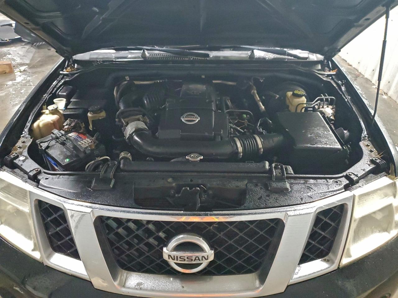 2009 NISSAN PATHFINDER S photo 11
