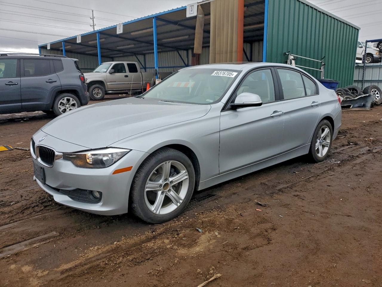2015 BMW 320