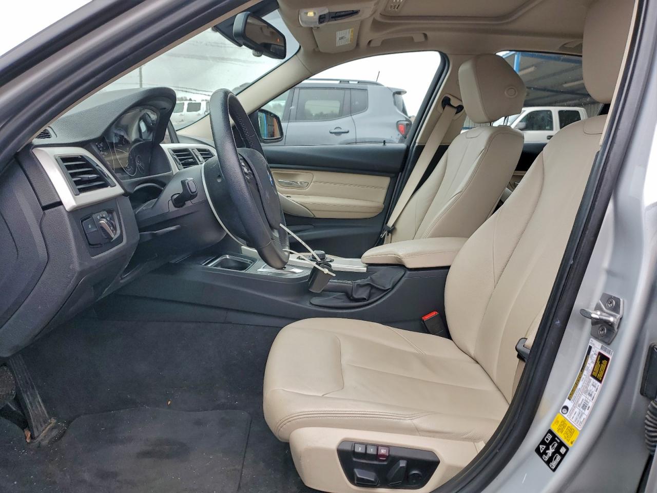 2015 BMW 320 I XDRIVE photo 7