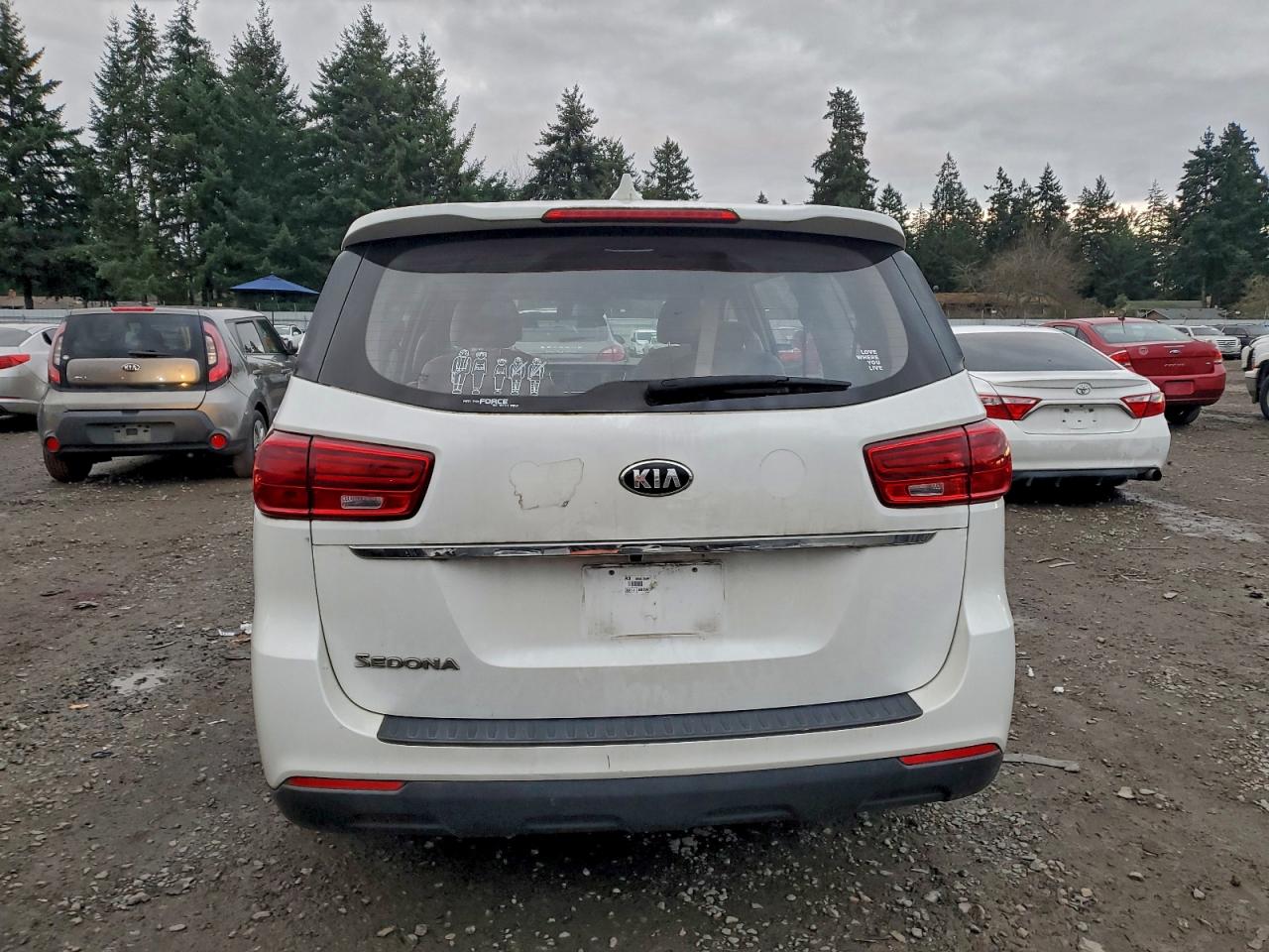 2020 KIA SEDONA L photo 6