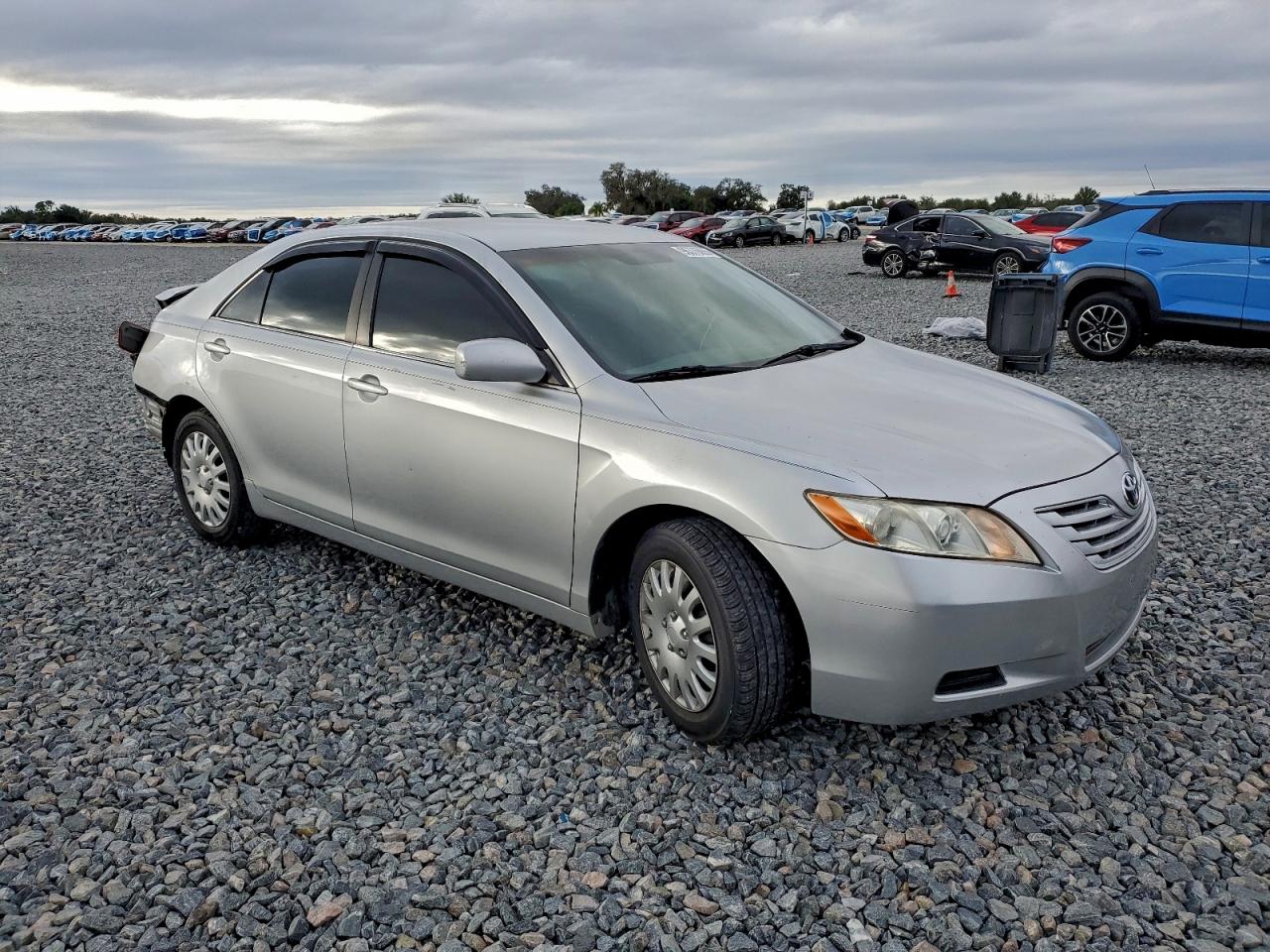 2009 TOYOTA CAMRY BASE photo 4