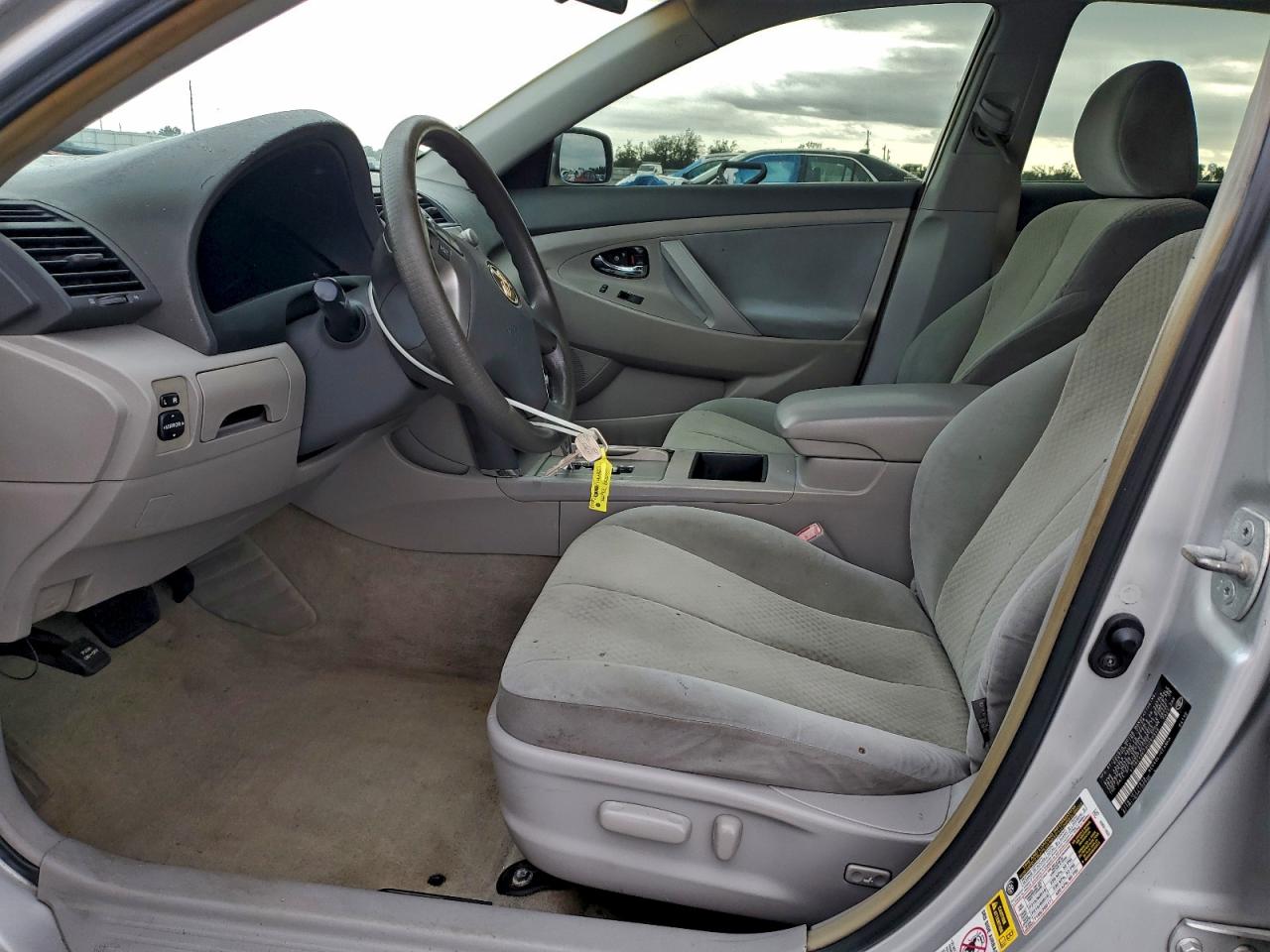 2009 TOYOTA CAMRY BASE photo 7