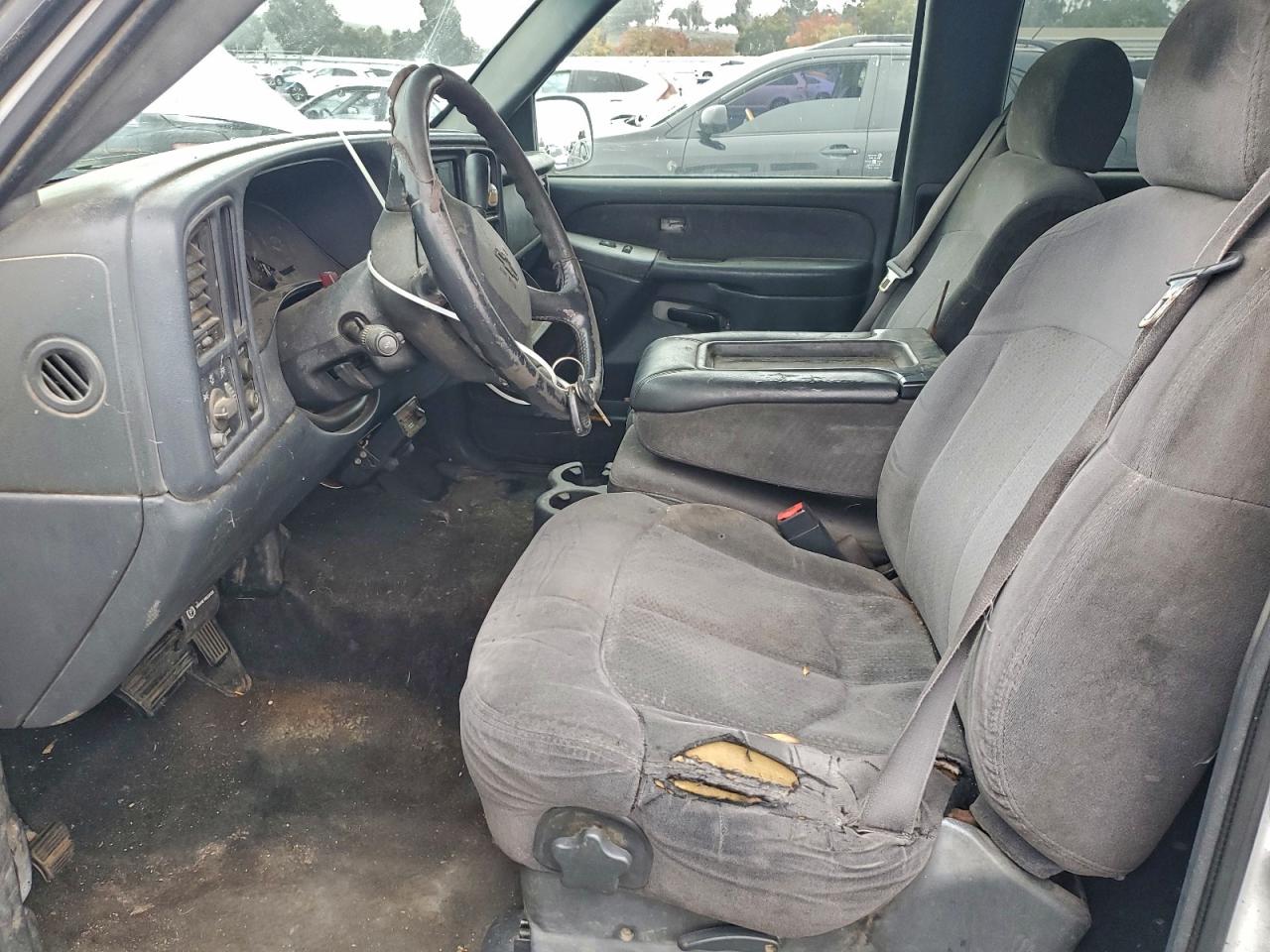 2002 CHEVROLET SILVERADO C1500 photo 7