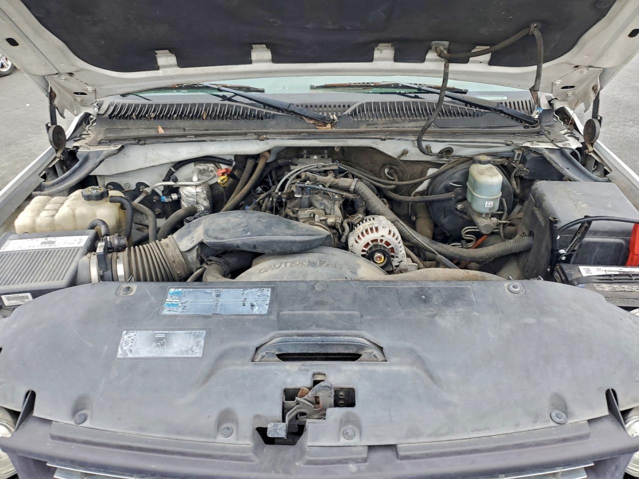 2002 CHEVROLET SILVERADO C1500 photo 11