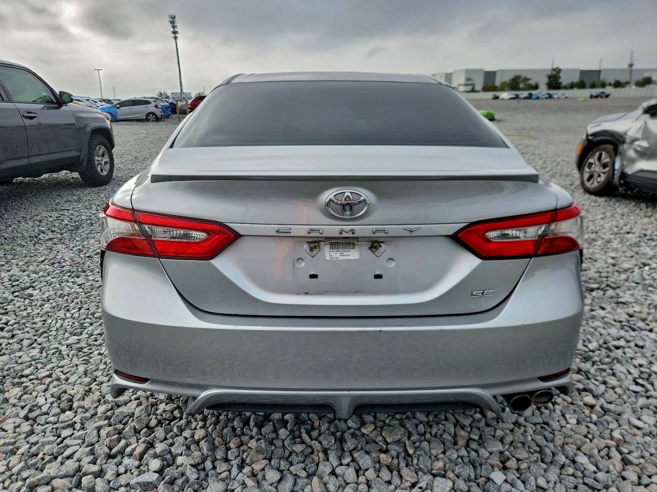 2018 TOYOTA CAMRY L photo 6