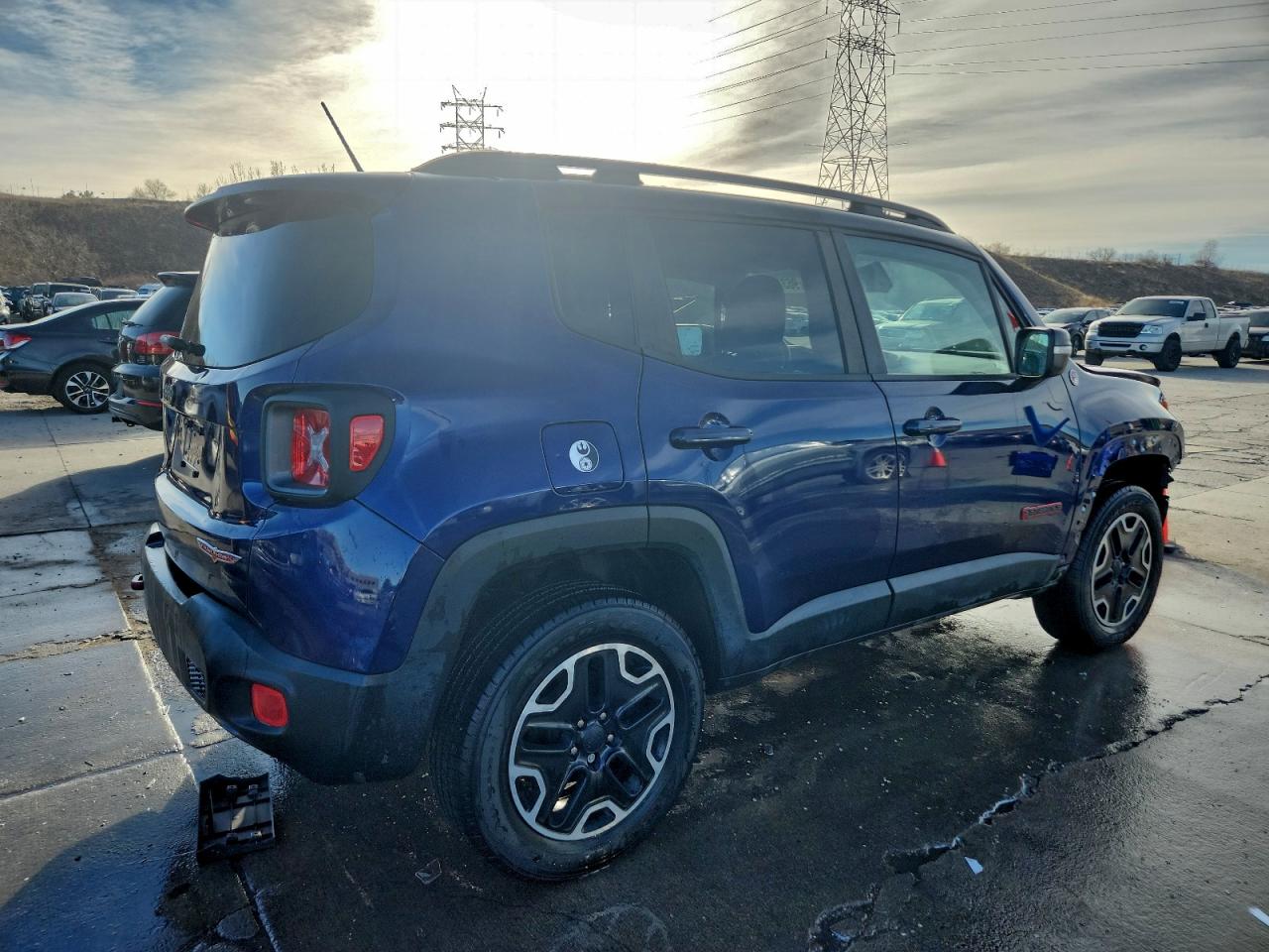 2017 JEEP RENEGADE TRAILHAWK photo 3
