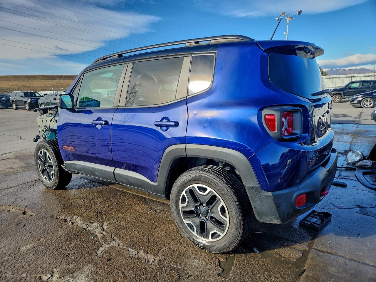 2017 JEEP RENEGADE TRAILHAWK photo 2