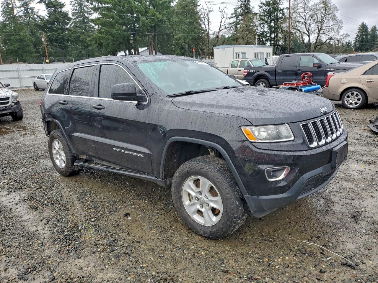 2016 JEEP GRAND CHEROKEE LAREDO photo 4