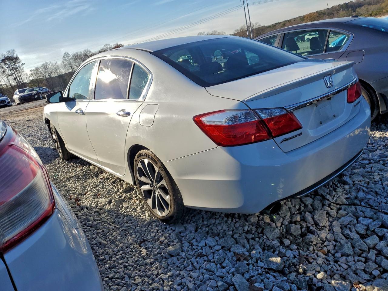 2015 HONDA ACCORD SPORT photo 2