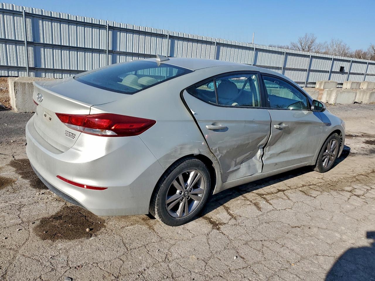 2017 HYUNDAI ELANTRA SE photo 3