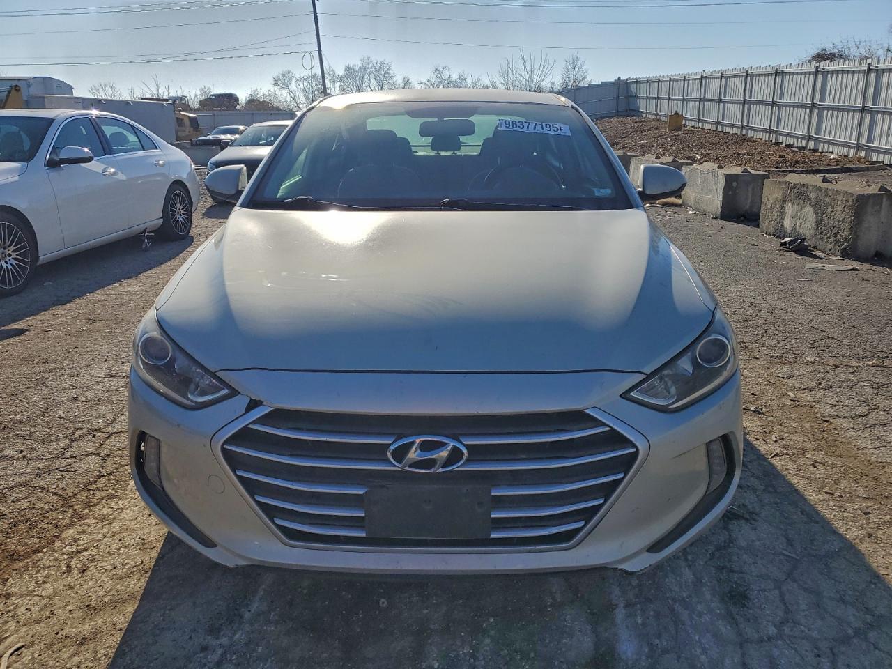 2017 HYUNDAI ELANTRA SE photo 5