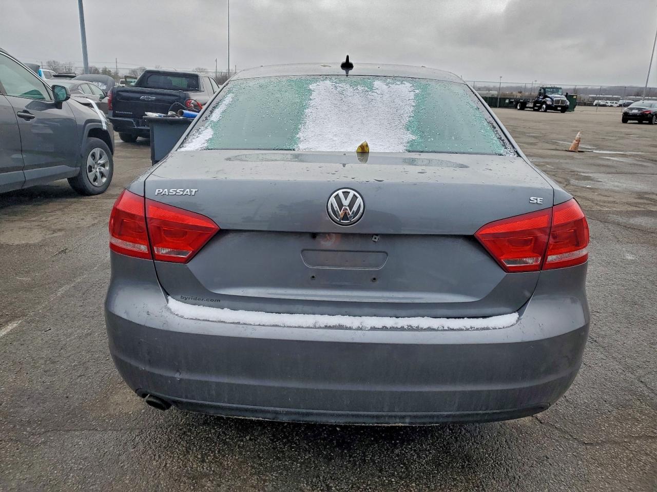 2012 VOLKSWAGEN PASSAT SE photo 6