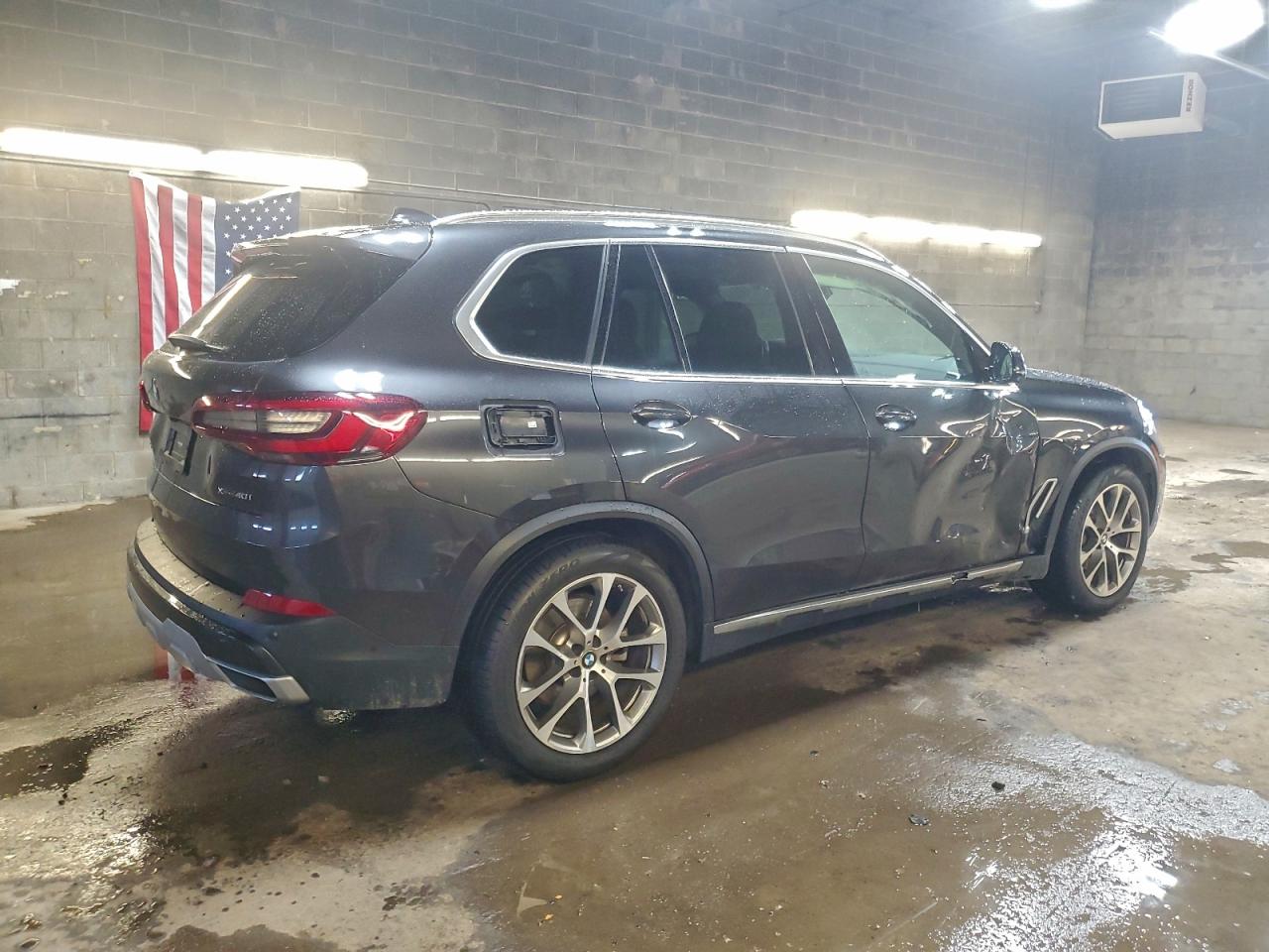 2022 BMW X5 XDRIVE40I photo 3