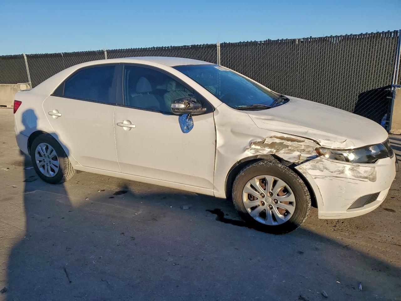 2010 KIA FORTE EX photo 4