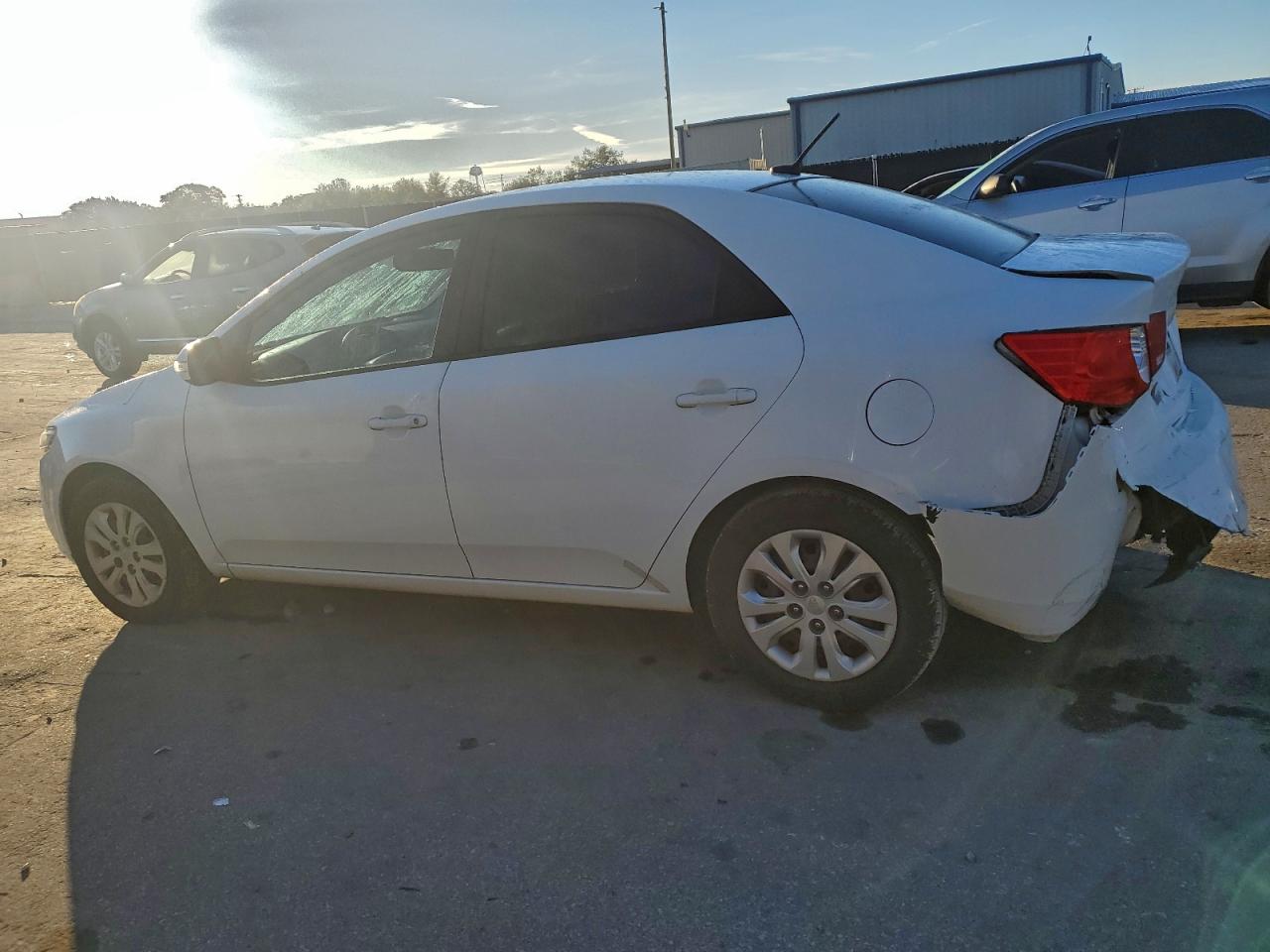 2010 KIA FORTE EX photo 2