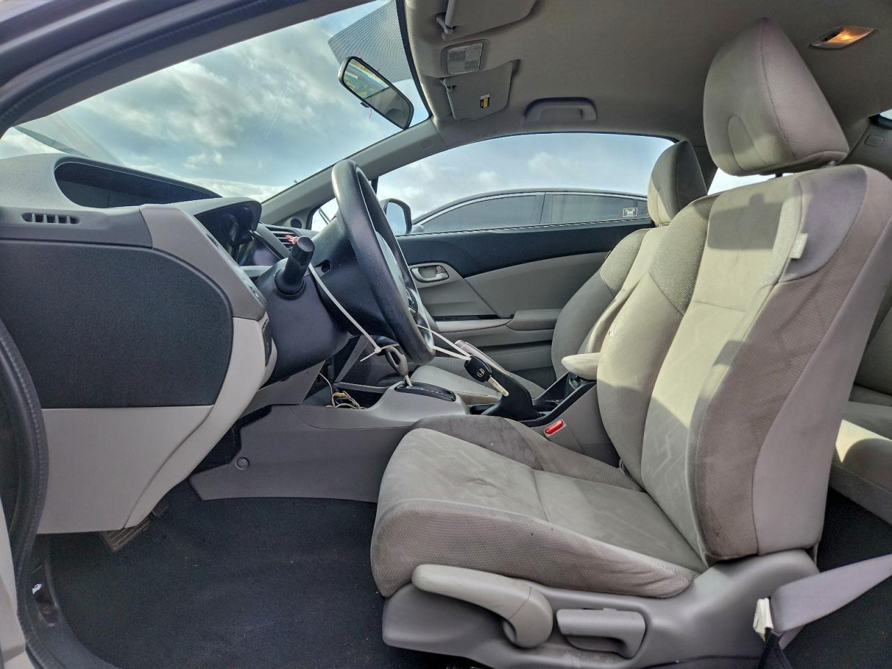 2012 HONDA CIVIC LX photo 7