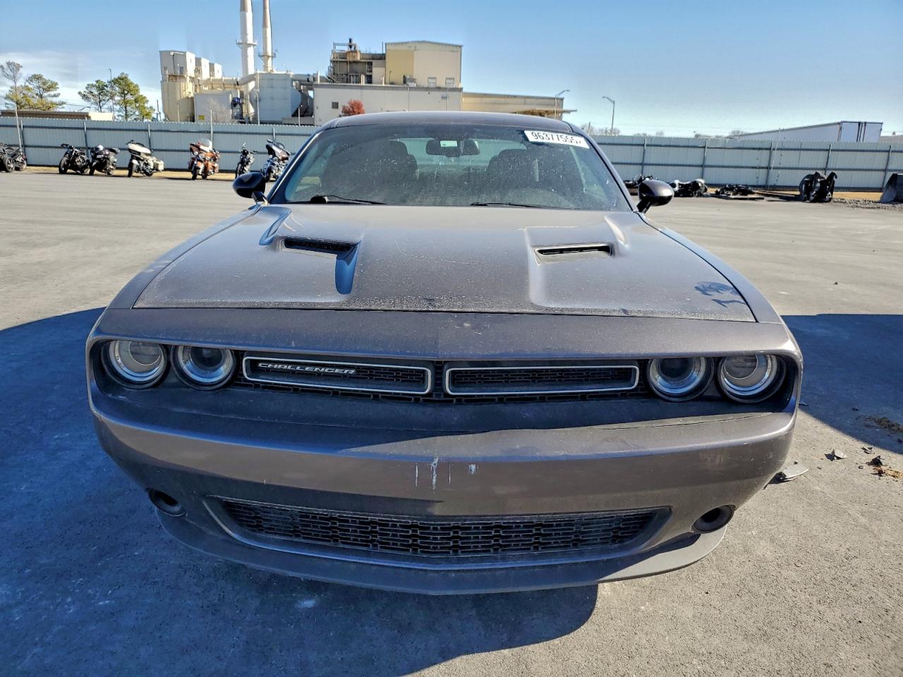 2016 DODGE CHALLENGER SXT photo 5