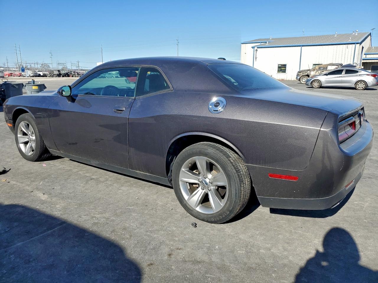 2016 DODGE CHALLENGER SXT photo 2