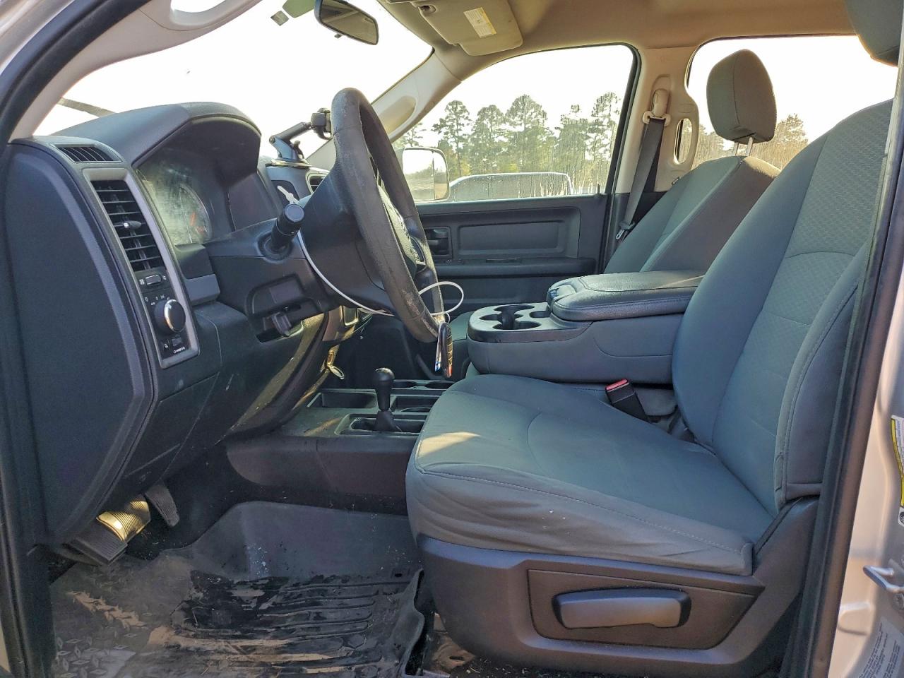 2017 RAM 2500 ST photo 7