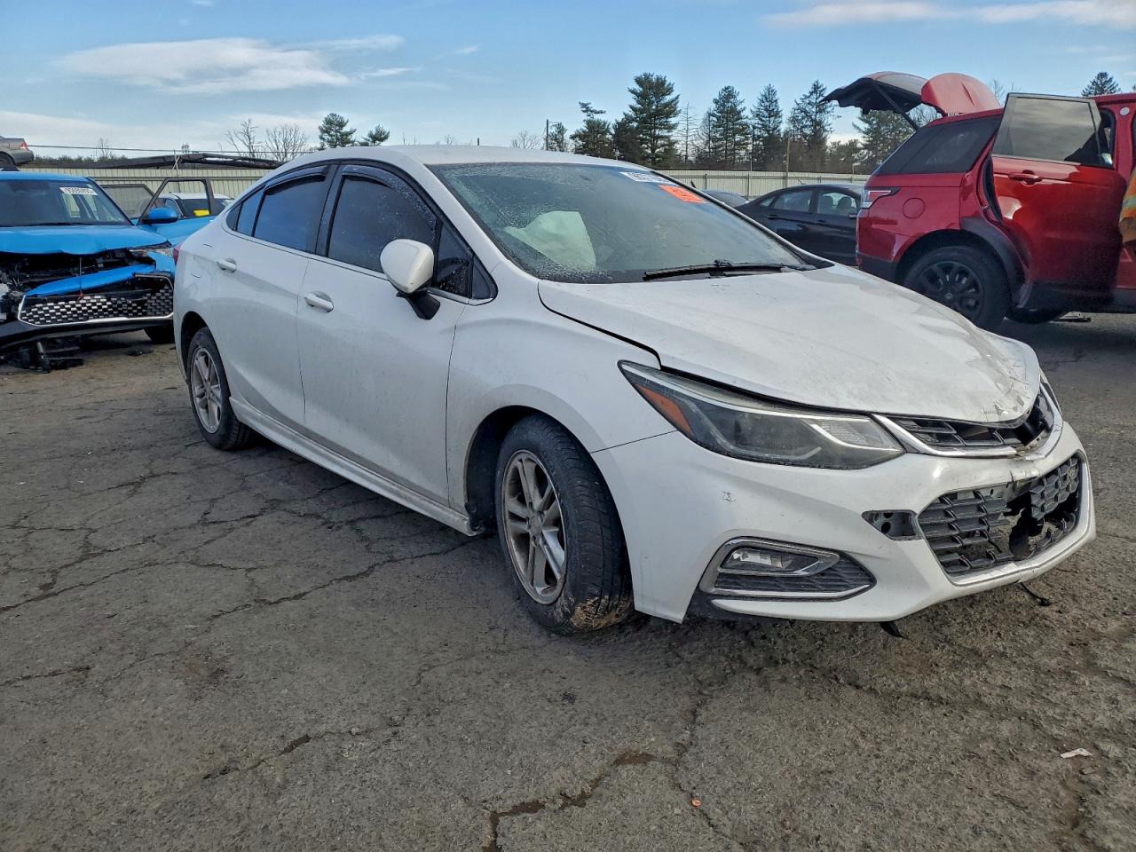 2016 CHEVROLET CRUZE LT photo 4