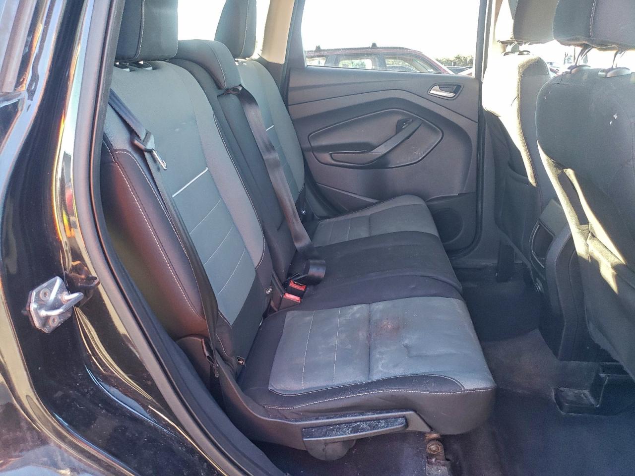 2015 FORD ESCAPE SE photo 11