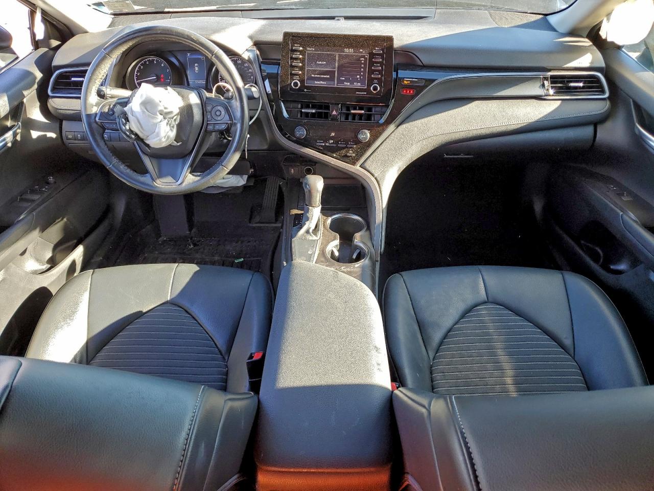 2021 TOYOTA CAMRY SE photo 8