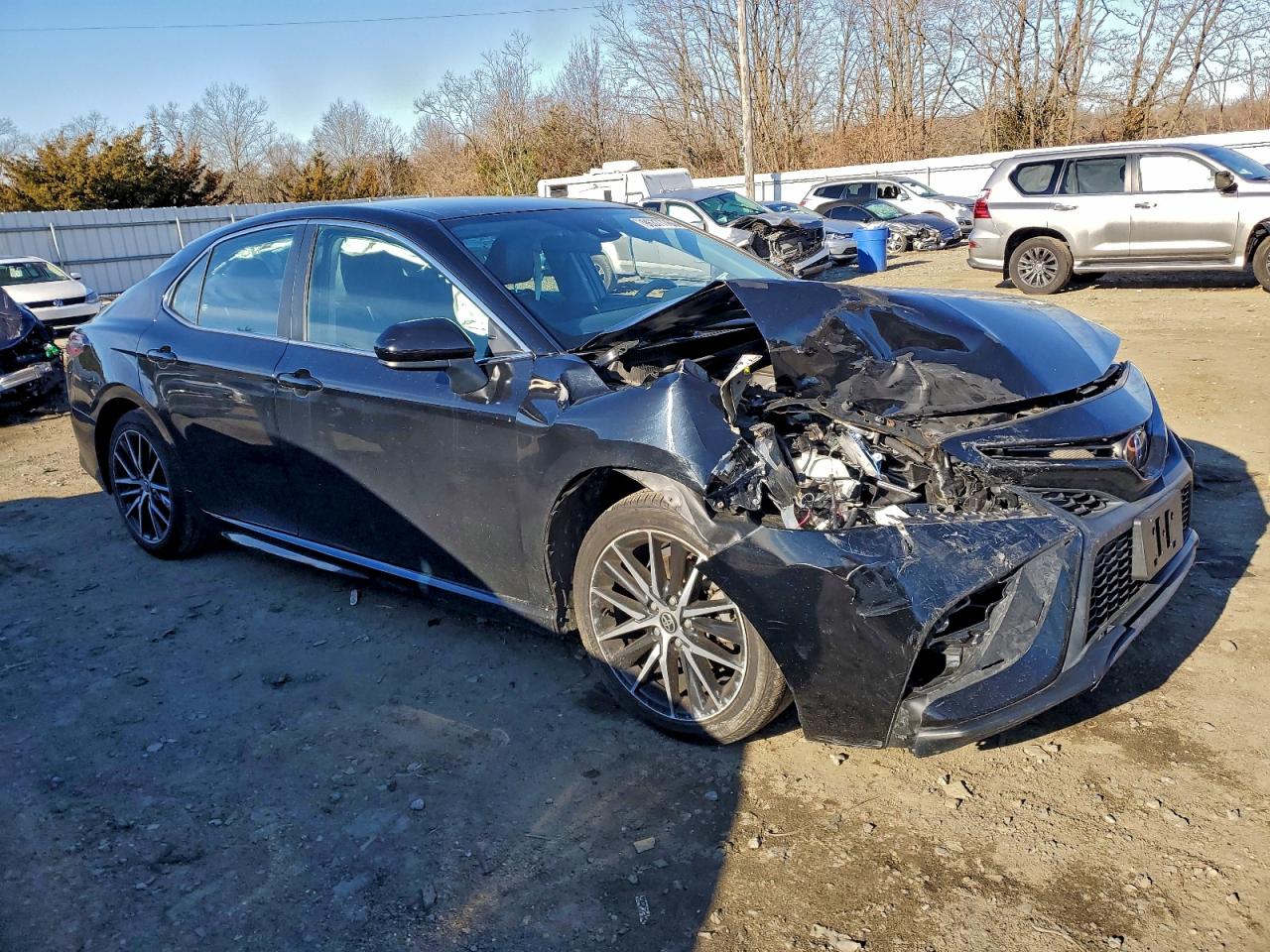 2021 TOYOTA CAMRY SE photo 4