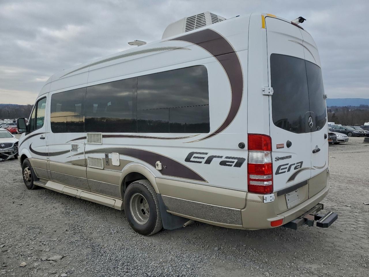 2013 MERCEDES-BENZ SPRINTER 3500 photo 2
